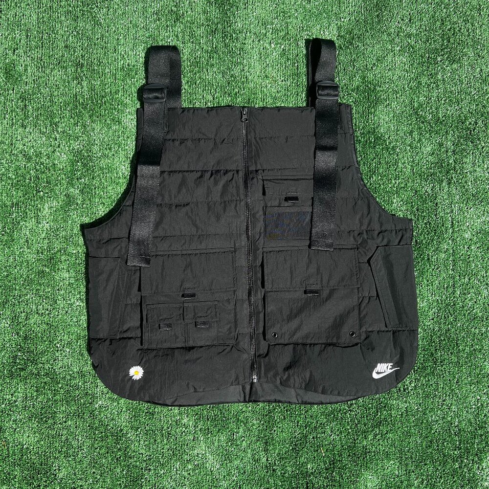 Nike - Peace Minus One Black Utility Vest Men's size Large